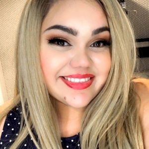 Meet your Posher, Carla